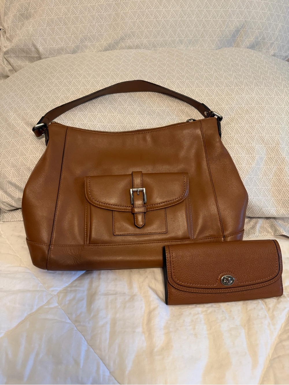 COACH Classic Brown Leather Shoulder Bag with Matching Wallet